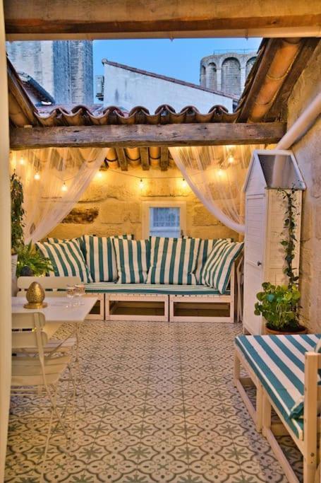 Appartement-Terrasse Centre Historique Юзес Екстер'єр фото